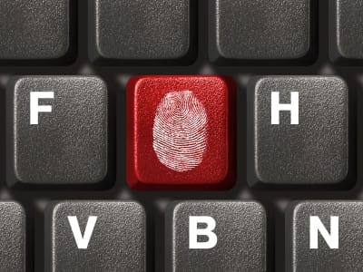 Computer keyboard with fingerprint